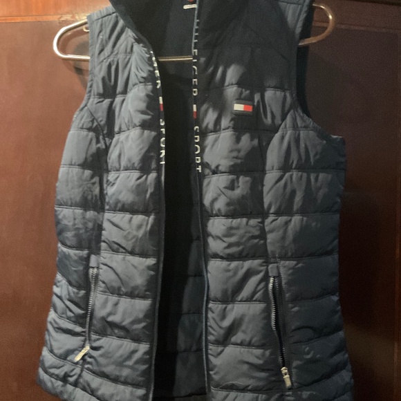 Tommy Hilfiger Vest size small - Picture 1 of 1
